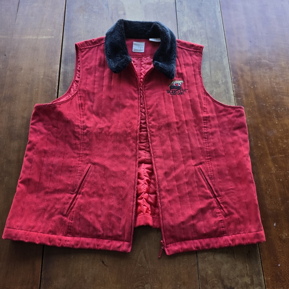 EP Pro Red Vest with Black Collar